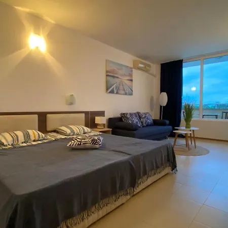 Esperanto 401 Large Sunny Апартаменти Сонячний Берег