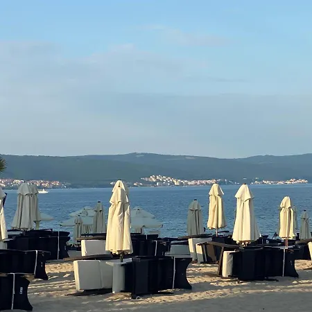 Esperanto 401 Large Sunny Апартаменти