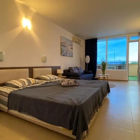 아파트 Esperanto 401 Large Sunny